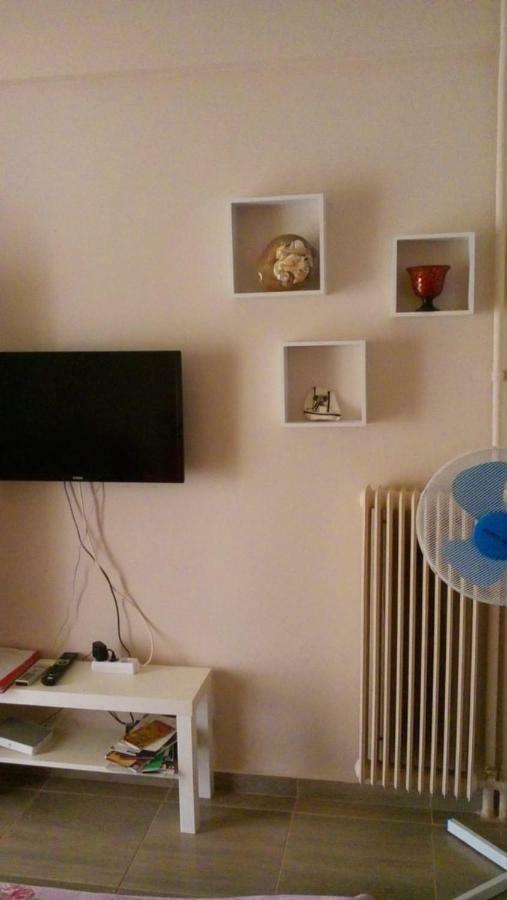 7 Stars Near Metro Apartment *